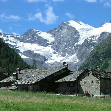 Hotel Restaurant La Barme Cogne Exterior photo