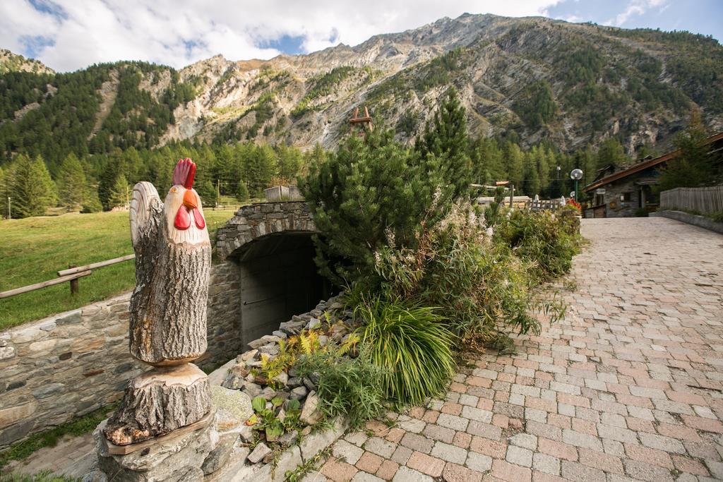 Hotel Restaurant La Barme Cogne Exterior photo